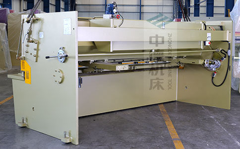 ZDS-640剪板机反面展现.jpg ZDS-640剪板机反面展现.jpg
